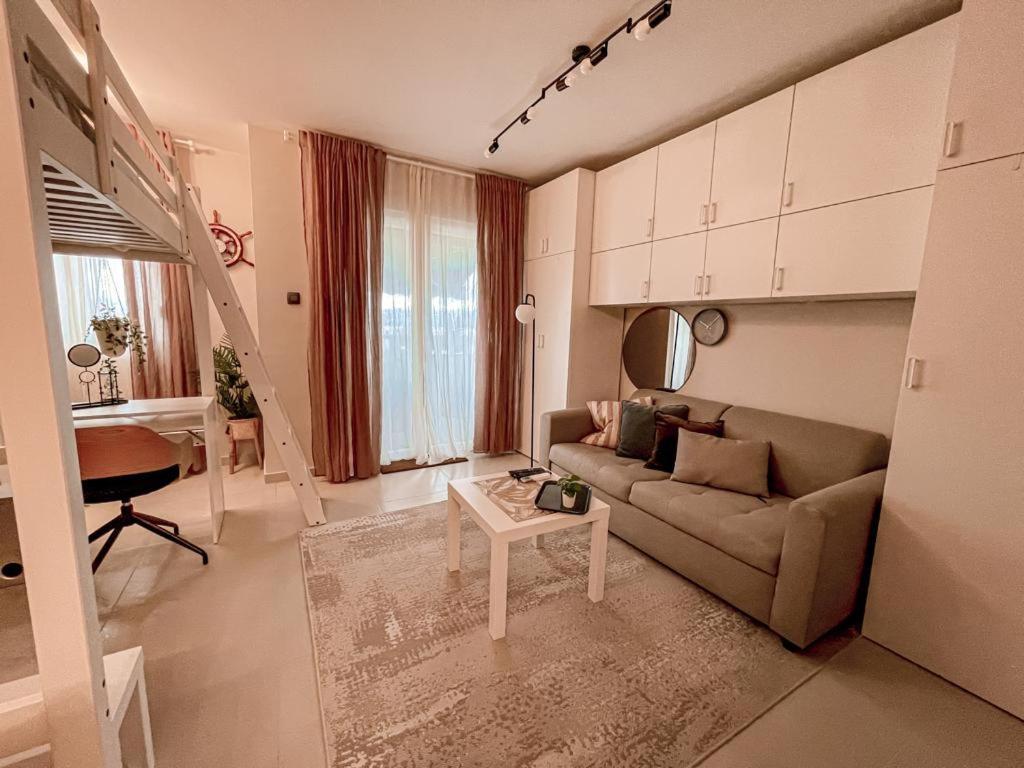 Sunset Apartments Бол Екстериор снимка